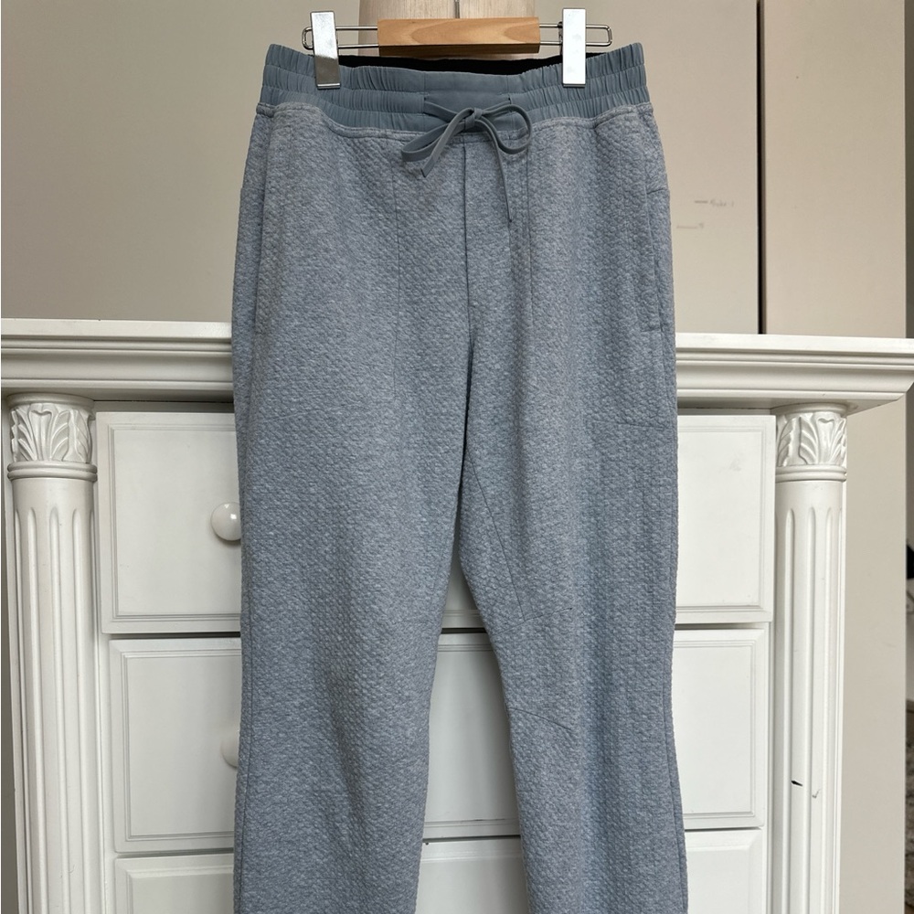 Lululemon Textured Joggers – Grey – Size XS